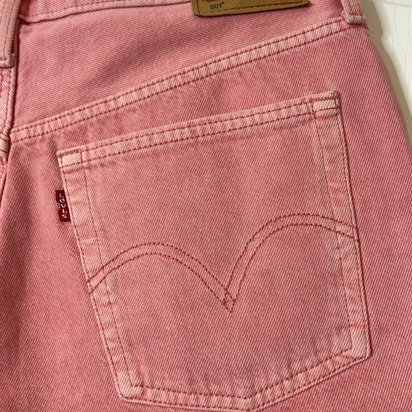 Levi’s 501 Original Denim Shorts Pink. Size 31 / 12 - Picture 8 of 16